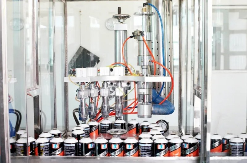 Wilson está profundamente envolvido na indústria de aerossóis de beleza