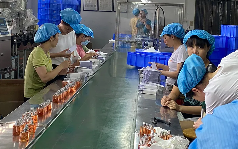 Embora a linha de montagem esteja ocupada, a alta qualidade nunca é comprometida.